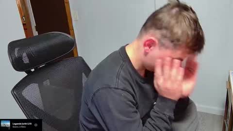 Snapshot of kentuckydrake chatting on November 2025 01:26:02 AM Drake online show from November 2025 01:26:02 AM