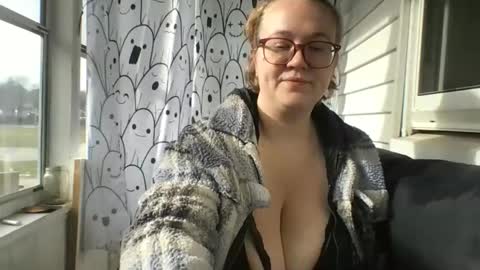 Snapshot of kenzibb chatting on January 2026 04:23:02 PM kenzibb online show from January 2026 04:23:02 PM