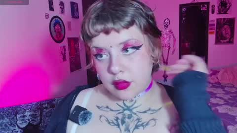 Kenzie online show from May 2026 05:48:02 AM