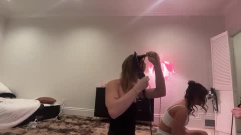 Snapshot of kenziesmithh chatting on October 2025 05:55:02 PM kenziesmithh online show from October 2025 05:55:02 PM