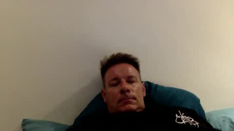 Snapshot of keoni987 chatting on December 2024 05:15:01 AM Keoni online show from December 2024 05:15:01 AM