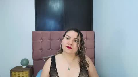 Snapshot of kerly_mature42 chatting on October 2025 12:23:02 PM KERLY online show from October 2025 12:23:02 PM