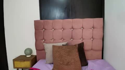 Snapshot of kerly_mature42 chatting on October 2025 01:12:02 PM KERLY online show from October 2025 01:12:02 PM