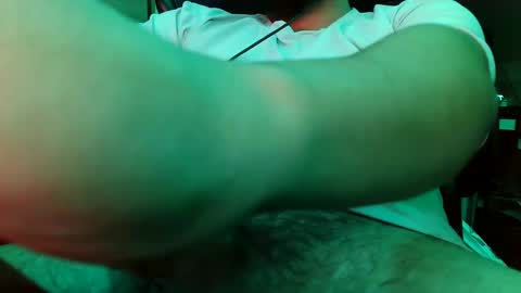 Snapshot of kerry_flotecrc chatting on December 2024 01:58:02 AM KerryFlote online show from December 2024 01:58:02 AM