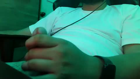 Snapshot of kerry_flotecrc chatting on January 2025 04:39:02 AM KerryFlote online show from January 2025 04:39:02 AM