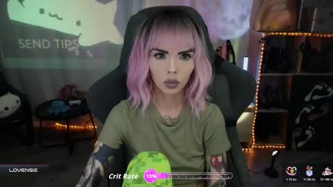 Snapshot of kerry_kirk chatting on November 2025 09:48:01 PM Kerry online show from November 2025 09:48:01 PM