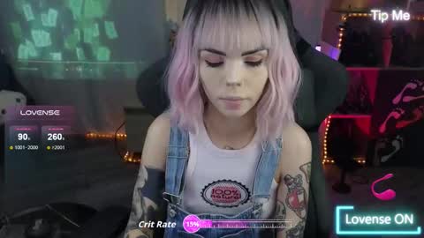 Snapshot of kerry_kirk chatting on November 2025 08:21:02 PM Kerry online show from November 2025 08:21:02 PM