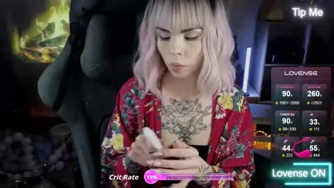 Snapshot of kerry_kirk chatting on December 2025 11:21:01 PM Kerry online show from December 2025 11:21:01 PM