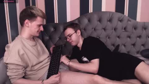 kerry_niki online show from March 2025 06:27:01 AM