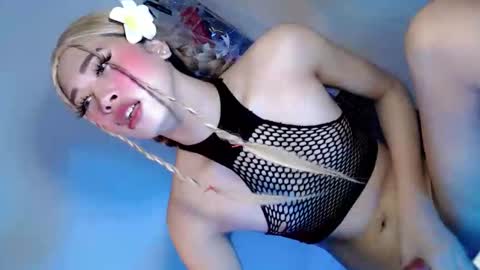 kettlyn18 online show from April 2026 11:05:02 AM