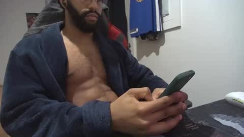 kevi4 online show from January 2025 05:03:01 AM