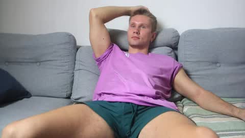 Kev online show from April 2026 06:32:02 PM