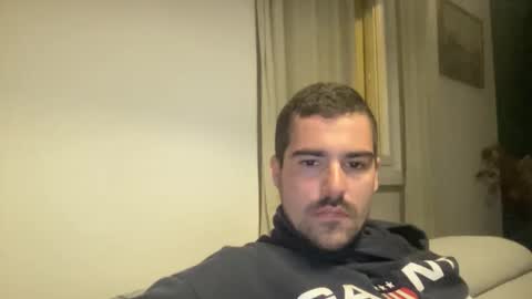 kevinpillobello online show from December 2025 04:16:01 PM