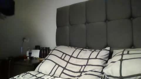 kevlooking4sez online show from December 2024 01:07:01 AM