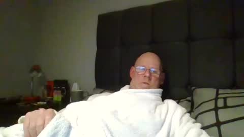 kevlooking4sez online show from February 2025 12:46:01 AM