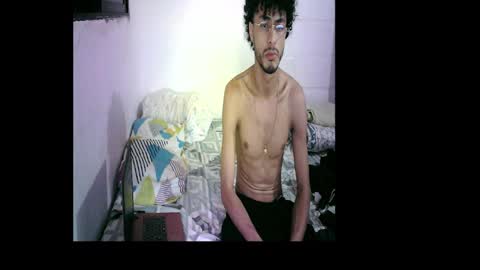 Snapshot of kevvluna05 chatting on March 2025 03:34:01 AM kevvluna05 online show from March 2025 03:34:01 AM