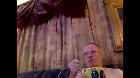 Snapshot of kevydaddyhubby2 chatting on January 2026 05:44:01 AM kevydaddyhubby2 online show from January 2026 05:44:01 AM
