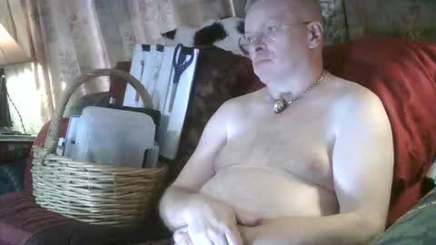 Snapshot of kevydaddyhubby2 chatting on April 2026 08:39:02 PM kevydaddyhubby2 online show from April 2026 08:39:02 PM