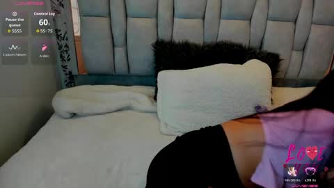 KEYLA BRUNETTE online show from April 2026 09:01:02 PM