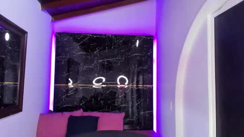 Keyla Knowles online show from January 2026 07:34:01 PM