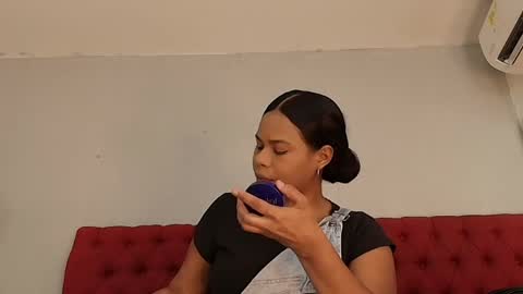 Keyla  online show from April 2026 12:04:01 PM