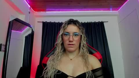 Snapshot of keyth_clement chatting on June 2026 02:33:02 PM Keyth online show from June 2026 02:33:02 PM