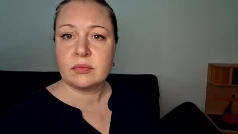 Snapshot of khaleesi0890 chatting on November 2025 08:35:01 AM khaleesi0890 online show from November 2025 08:35:01 AM