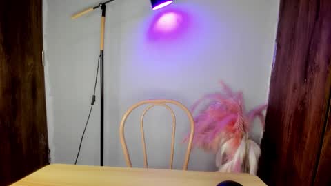 Snapshot of khate_smith chatting on March 2026 04:31:01 PM khate_smith online show from March 2026 04:31:01 PM