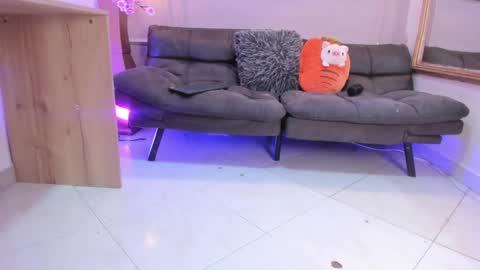 Kathe Hot online show from September 2025 08:46:01 PM