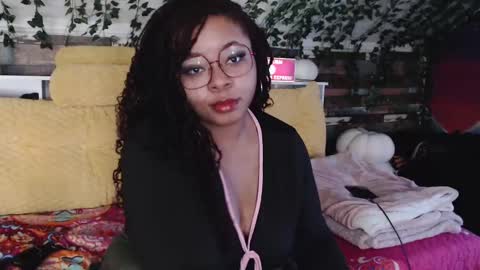 Snapshot of khayaparker chatting on February 2025 01:56:02 PM Khaya online show from February 2025 01:56:02 PM