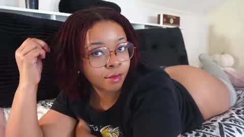 Khaya online show from November 2025 07:46:02 PM