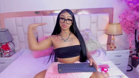 Snapshot of khelany_isyy chatting on January 2025 12:09:02 AM Khelany Isyy online show from January 2025 12:09:02 AM