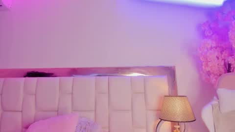 Snapshot of khelany_isyy chatting on February 2025 12:09:01 AM Khelany Isyy online show from February 2025 12:09:01 AM