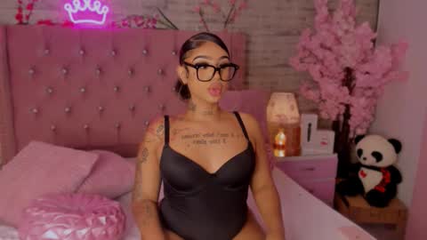 Snapshot of khelany_isyy chatting on September 2025 01:27:01 PM Khelany Isyy online show from September 2025 01:27:01 PM