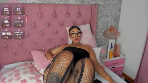 Snapshot of khelany_isyy chatting on December 2025 03:17:02 PM Khelany Isyy online show from December 2025 03:17:02 PM