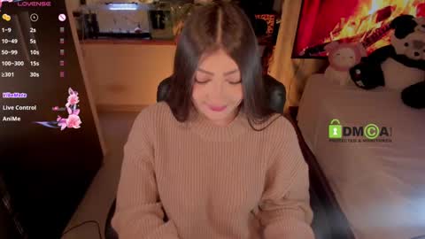 Snapshot of khionebesset chatting on February 2025 01:29:01 PM Khi. online show from February 2025 01:29:01 PM