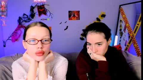 Snapshot of khloebeauty chatting on October 2025 07:19:02 PM khloebeauty online show from October 2025 07:19:02 PM