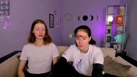 khloebeauty online show from December 2025 08:46:01 PM