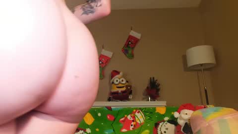 Snapshot of khloeexoxo chatting on December 2024 12:24:01 AM Khloe online show from December 2024 12:24:01 AM