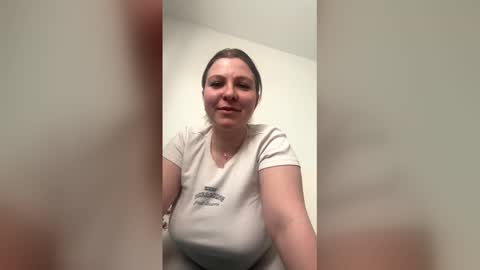 Snapshot of khloekross chatting on February 2026 12:45:02 PM khloekross online show from February 2026 12:45:02 PM