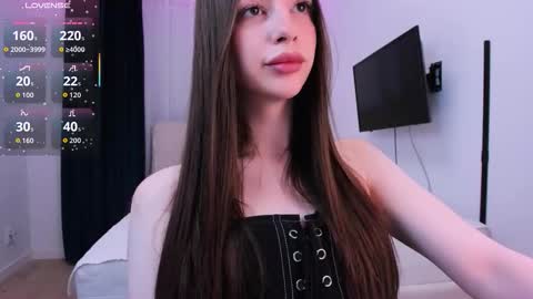 Snapshot of khloeyourangel chatting on September 2025 05:35:02 PM Khloe online show from September 2025 05:35:02 PM