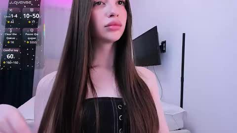 Snapshot of khloeyourangel chatting on September 2025 05:25:02 PM Khloe online show from September 2025 05:25:02 PM