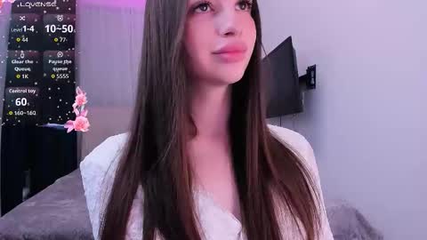 Snapshot of khloeyourangel chatting on September 2025 07:40:02 PM Khloe online show from September 2025 07:40:02 PM