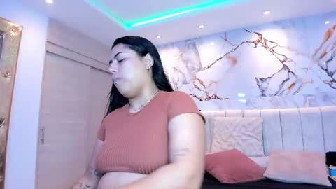 Snapshot of kiana_cream chatting on June 2026 11:52:02 AM N M online show from June 2026 11:52:02 AM