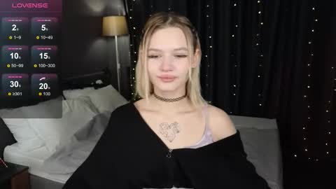 Kiana online show from December 2025 05:36:02 AM