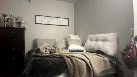 Snapshot of kiannaluv chatting on September 2025 01:10:01 PM kiannaluv online show from September 2025 01:10:01 PM