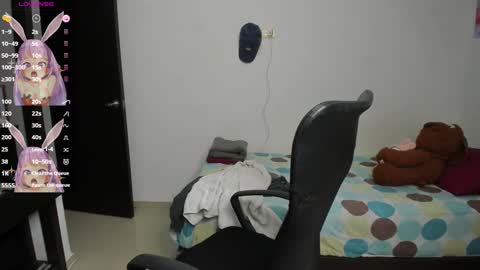 Evelyn online show from December 2024 11:53:02 PM