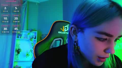 Kira online show from September 2025 09:16:01 PM