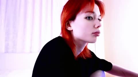 Kira online show from April 2026 10:03:02 PM