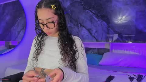 Snapshot of kiara_lovelyy chatting on June 2026 04:13:02 AM Kiara online show from June 2026 04:13:02 AM